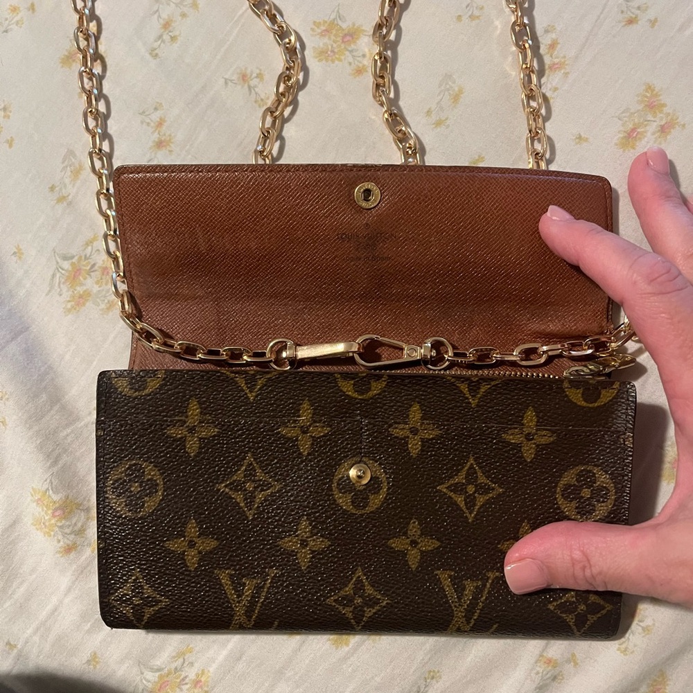 Louis Vuitton Black and Brown Monogram Wallet - Picture 12 of 12
